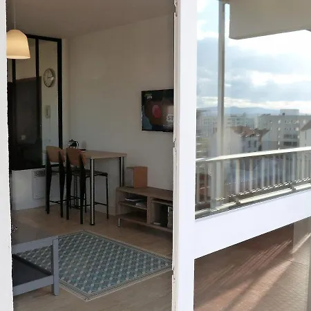 Cazeneuve Lumiere Apartamento